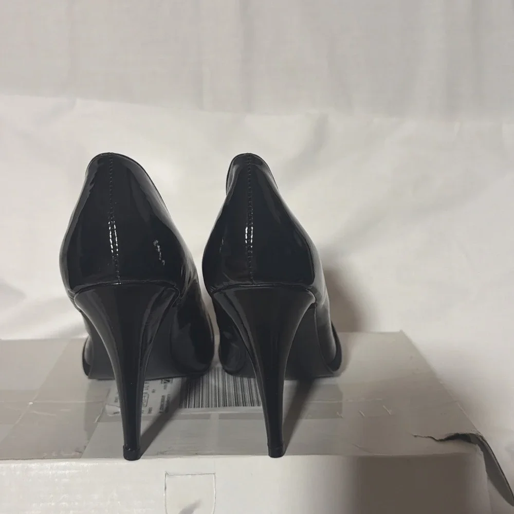 Chadwick's Women's Black Patent Leather Heels 8.5‎ M